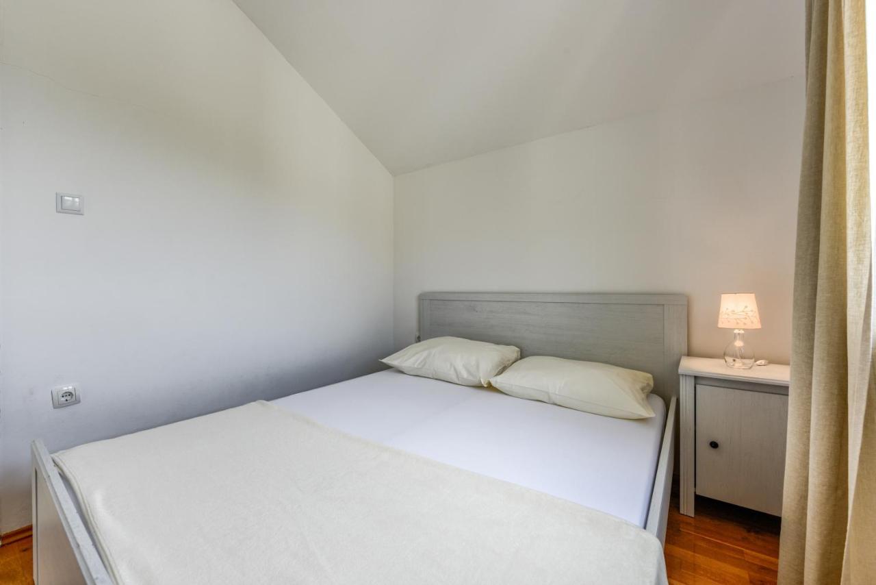 Zara 2 Apartman Kruševo Kültér fotó